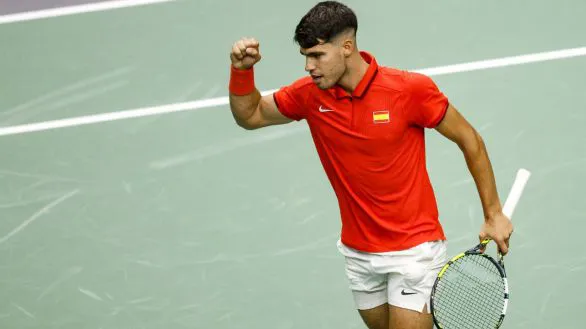 137164_alcaraz-machac-tenis-copa-davis-2024_thumb_586